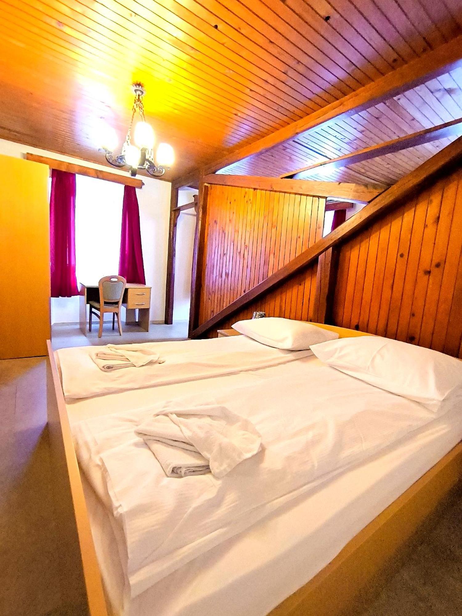 Guest House Gostisce Gacnk V Logu Cerkno Buitenkant foto